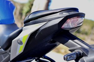 Suzuki-GSX-S-1000-Motos-Carbo (1)