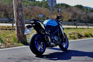 Suzuki-GSX-S-1000-Motos-Carbo (3)